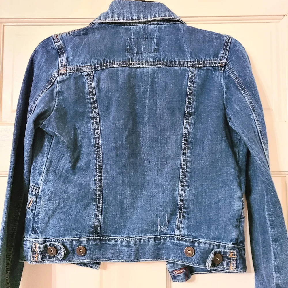 Aeropostale Vintage-Style Roughed Up Cropped Med. Blue Wash Denim Jacket - Picture 7 of 8